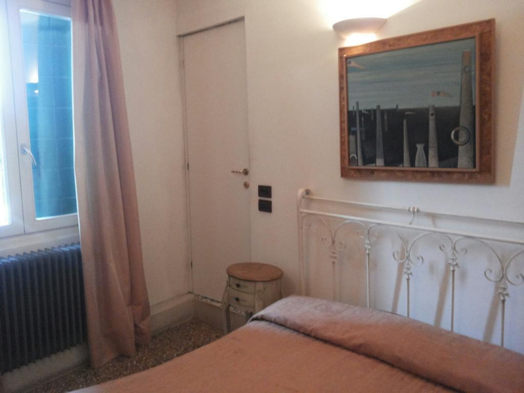 Hotel Antico Capon Venedig Exterior foto